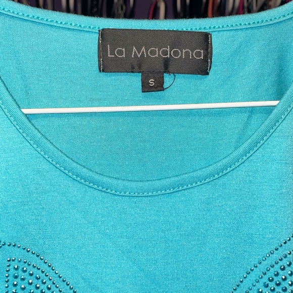 La Madonna teal tshirt with silver jewelry beads cat on front very fancy style - Picture 5 of 6